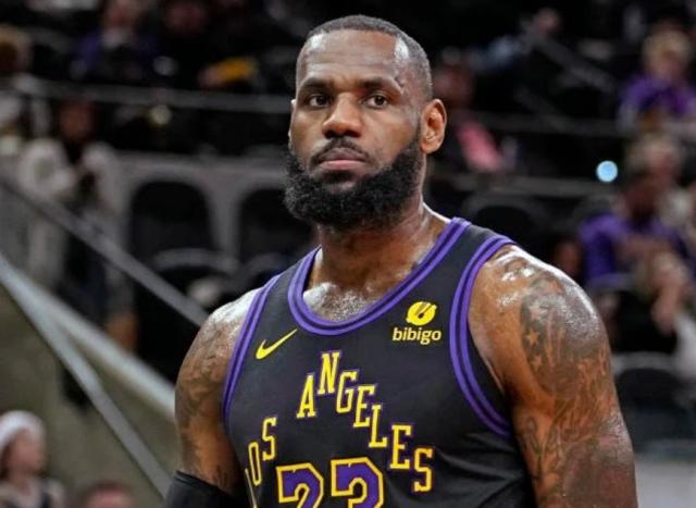 九游体育登录入口-赛季半程开香槟的湖人 正向附加赛区域迅猛坠落