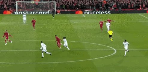 1677010932724001883.gif 九游体育官网-【欧冠】门将互相送礼,皇马两人双响,利物浦2-5皇马