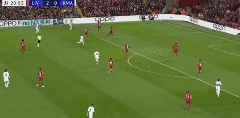 1677011330213030261.gif 九游体育官网-【欧冠】门将互相送礼,皇马两人双响,利物浦2-5皇马