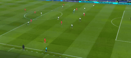 九游体育官网-巴黎客场1-2遭葡萄牙体育绝杀，路易斯-苏亚雷斯梅开二度