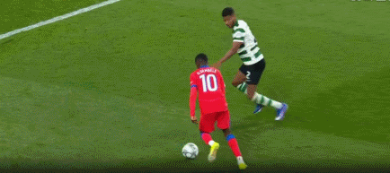 九游体育官网-巴黎客场1-2遭葡萄牙体育绝杀，路易斯-苏亚雷斯梅开二度