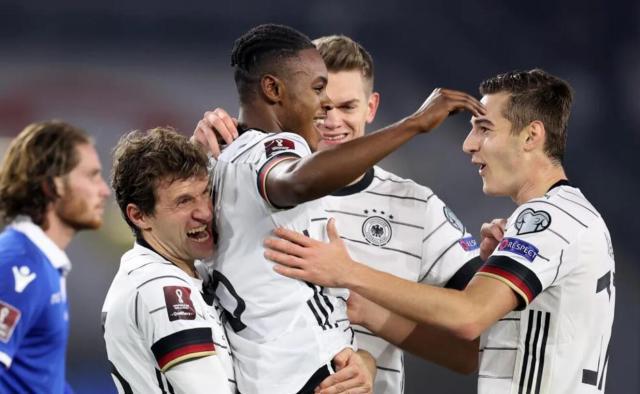 九游体育官网-“5前锋”德国队9球送别勒夫，3名主场球员联袂登场