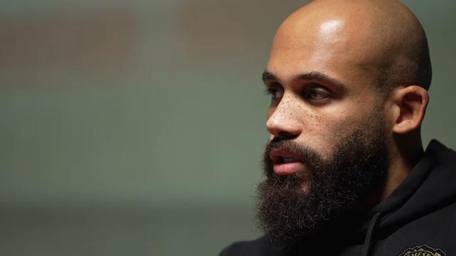 九游体育官网-姆伯莫：梅努的进步空间还很大；我还没给队友们弹过钢琴