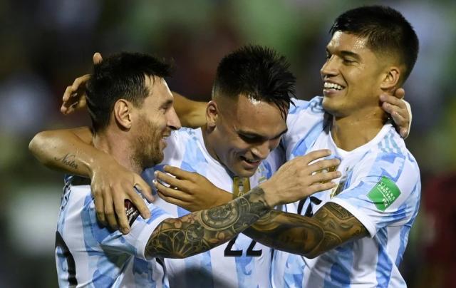 九游体育-阿根廷队再显美洲冠军实力，碾压委内瑞拉队