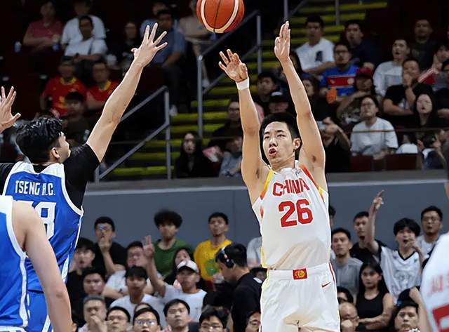 九游体育官方入口-放心了！中国男篮锋线大核透露伤情，公开发声，只说感谢尽显霸气