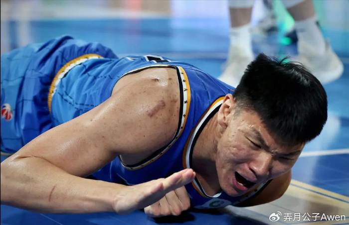 九游体育登录入口-连续7场被弃用！拿600万带薪看球，球迷：中国最成功的打工人|范子铭|许利民|北京队|北京|浙江队_新浪体育_新浪新闻