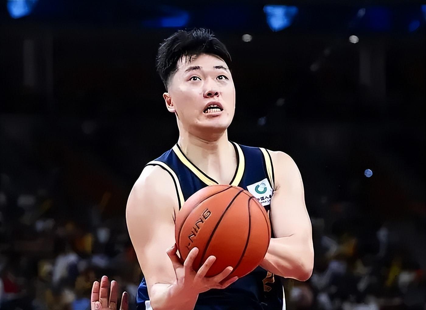 九游体育官网-广东G2绝杀3将太爆了!胡明轩与奎因燃尽,张皓嘉最后攻守锁胜局